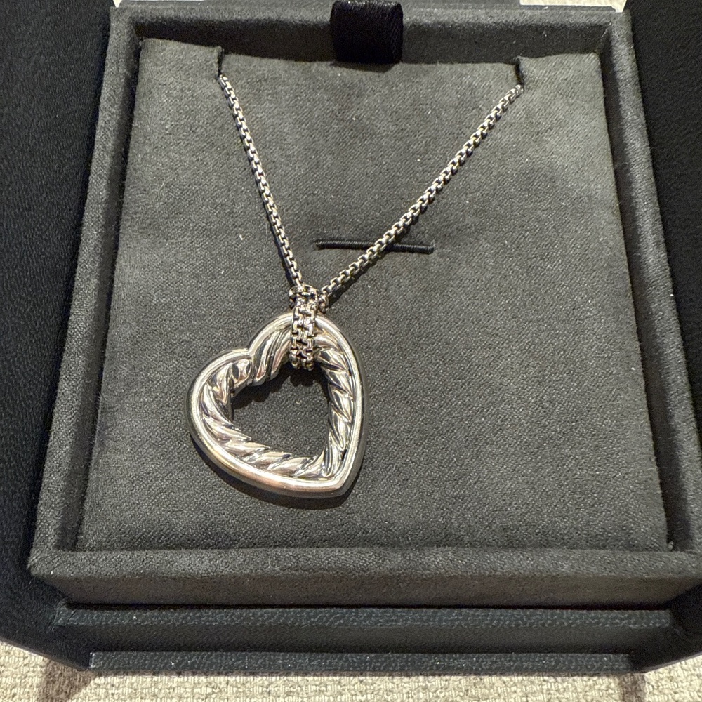 DAVID YURMAN CABLE HEART PENDANT NECKLACE